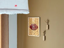 Charger l'image dans la galerie, Soliflore mural en bois brut