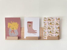 Charger l'image dans la galerie, Porte-Cartes mural aimanté en bois brut