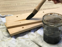 Charger l'image dans la galerie, Porte-Cartes mural aimanté & teinté au Brou de Noix