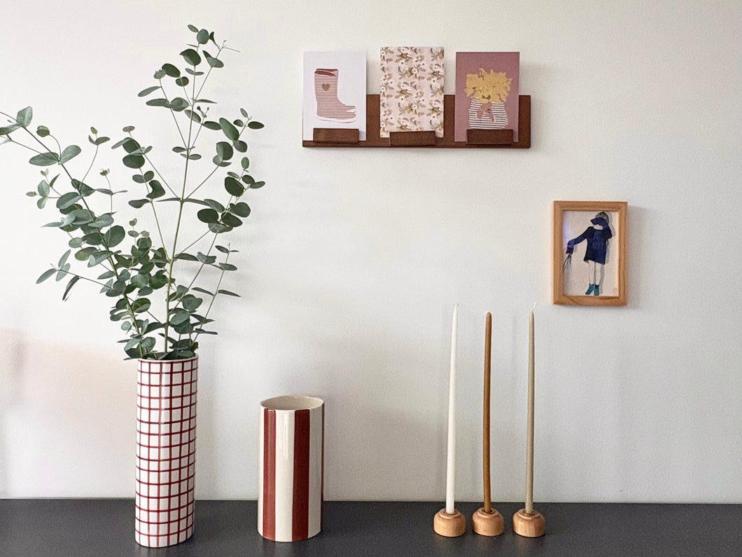 Porte-Cartes mural aimanté & teinté au Brou de Noix