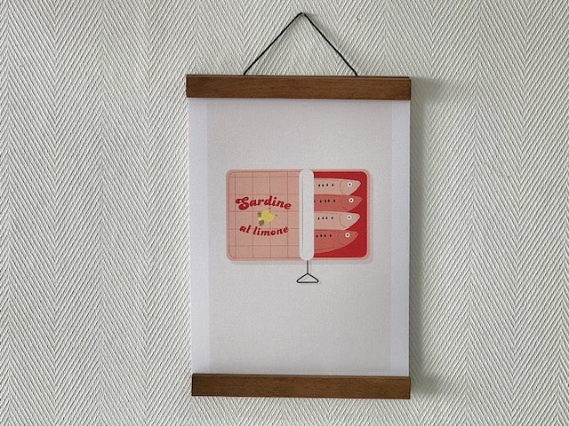 Attache-Poster teinté au brou de noix