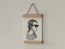 Charger l'image dans la galerie, Attache Poster Aimanté en Bois Brut – Made in France
